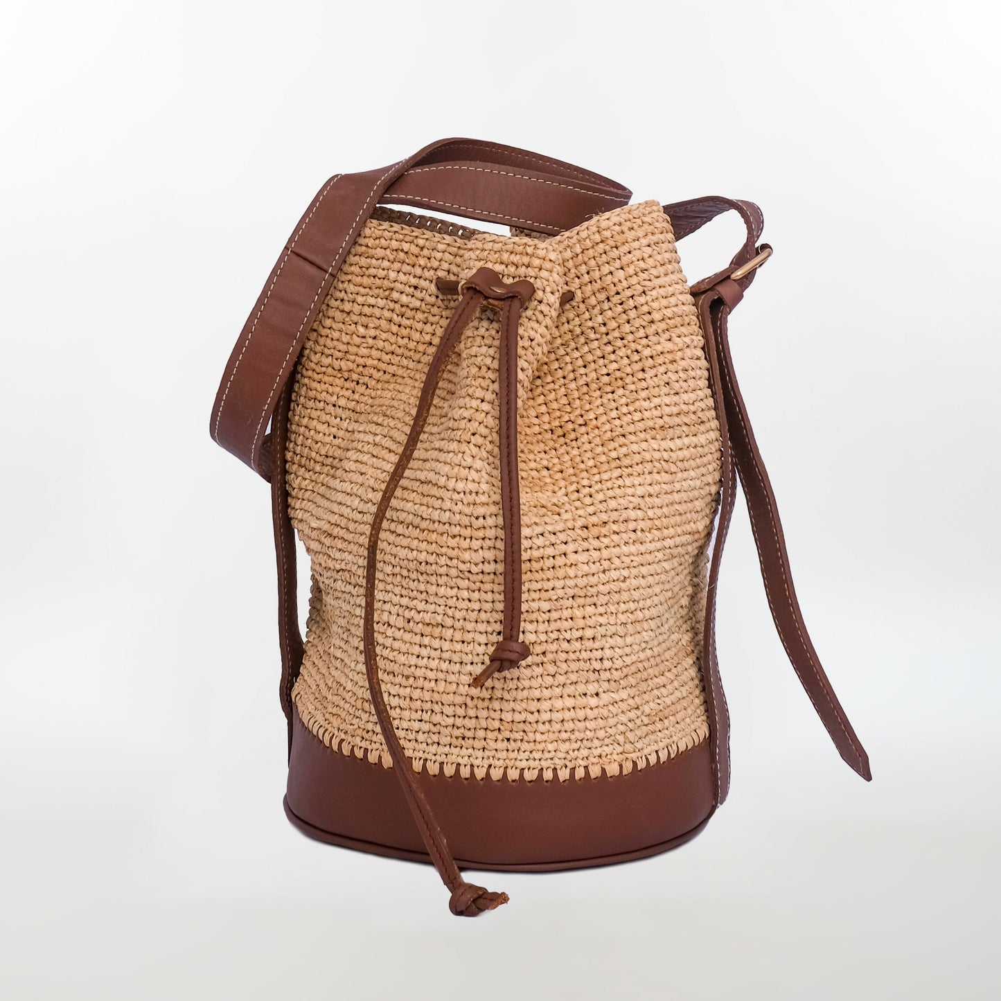 Natural Raffia Bucket Bag – Leather Base & Drawstring Strap