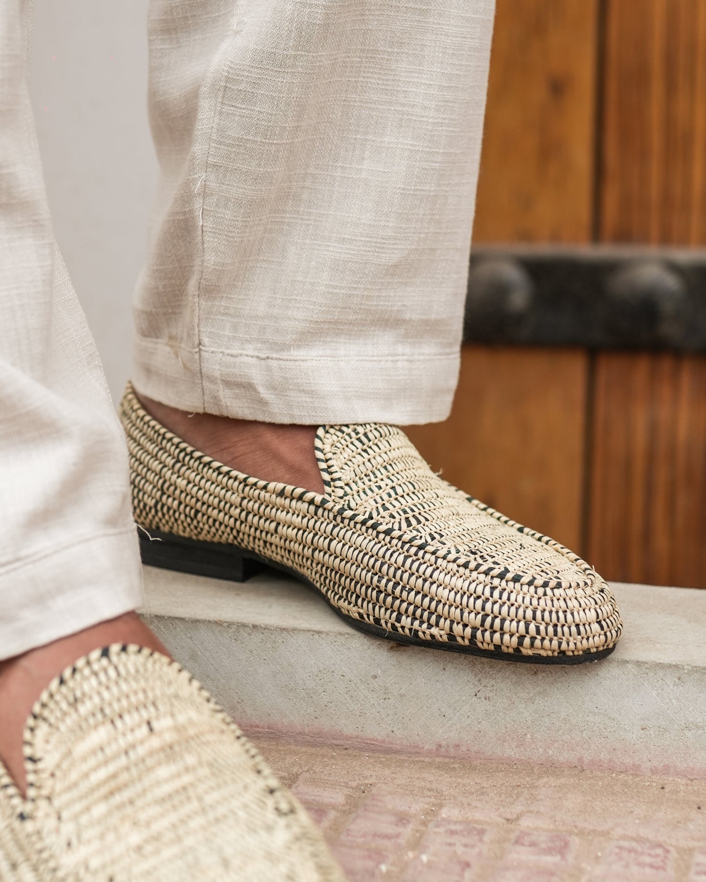 Two-Tone Raffia Loafers for Men – Black & Natural Handwoven Moroccan Slip-Ons