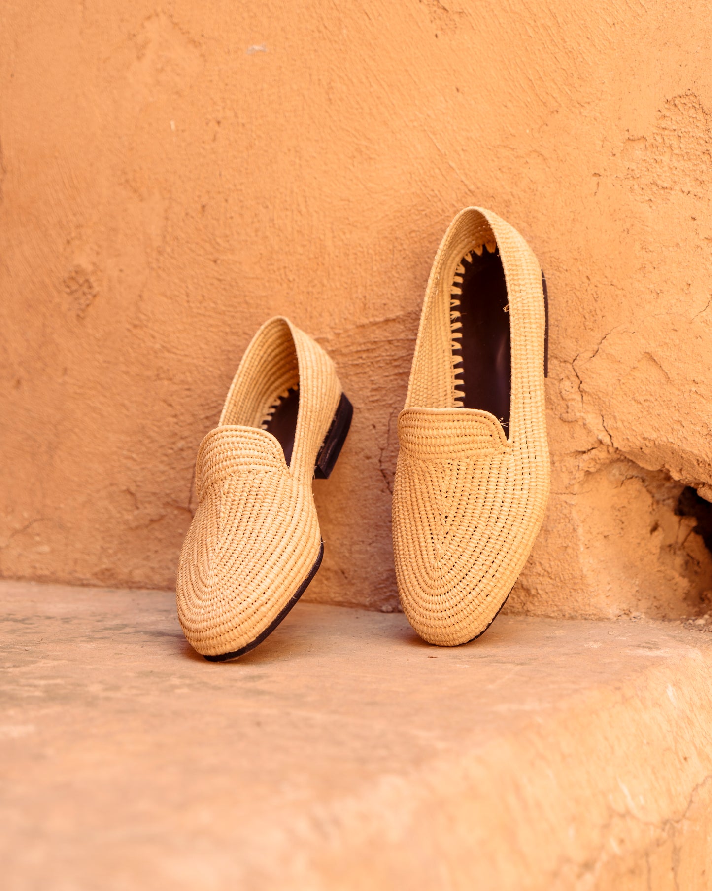 Natural Raffia Loafers for Men – Handwoven Moroccan Slip-On Dress Shoes