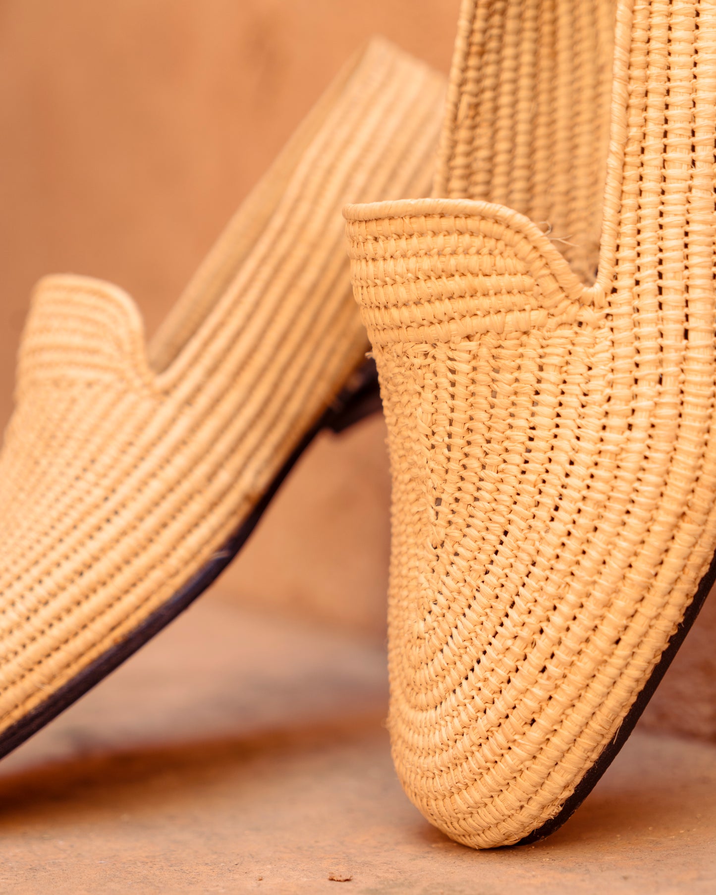 Natural Raffia Loafers for Men – Handwoven Moroccan Slip-On Dress Shoes