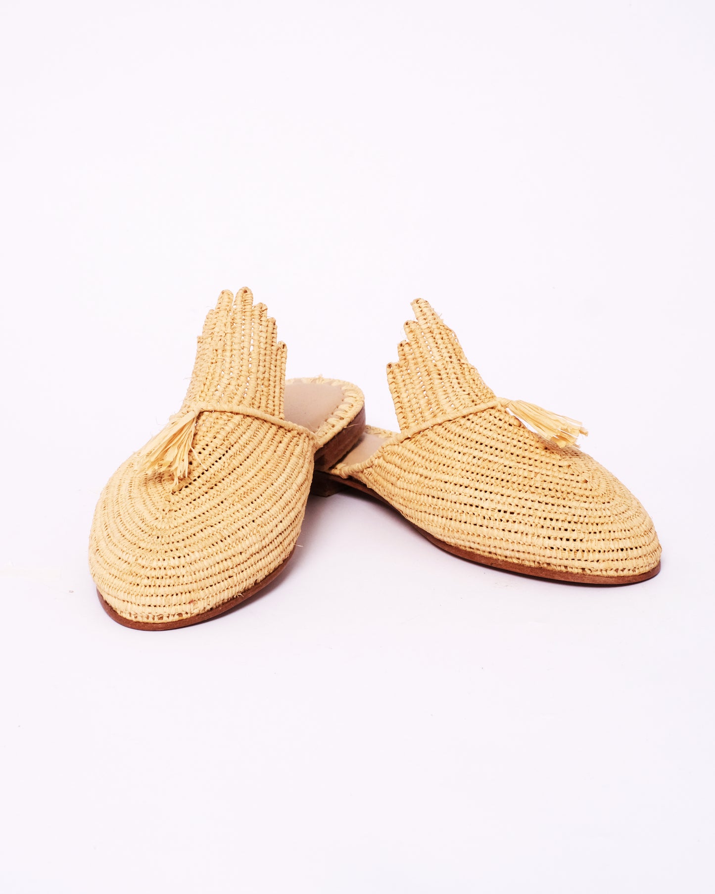 Scalloped Raffia Mules with Tassel – Handmade Moroccan Slip-Ons