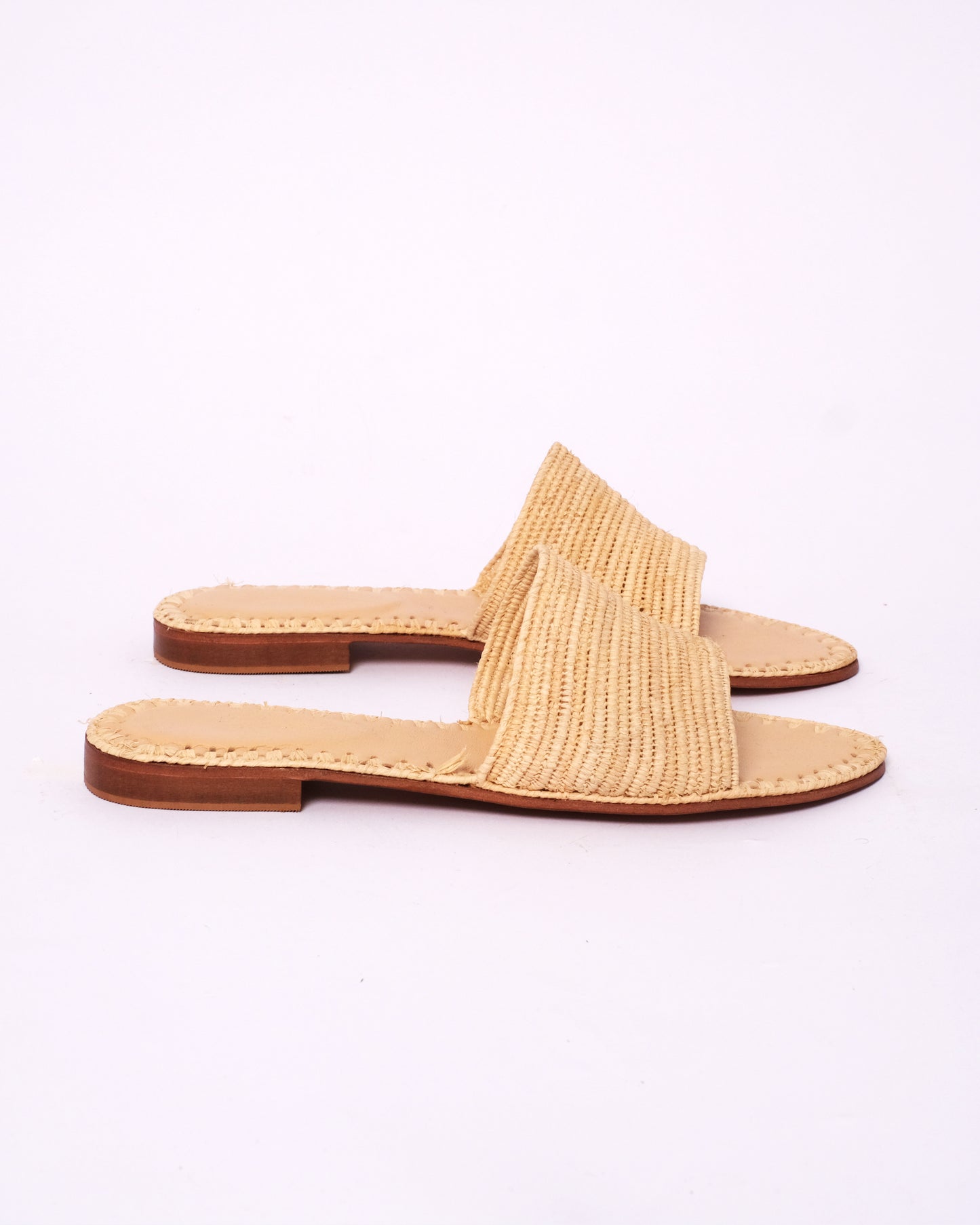 Minimalist Natural Raffia Slide Sandals – Handmade Moroccan Women’s Flats