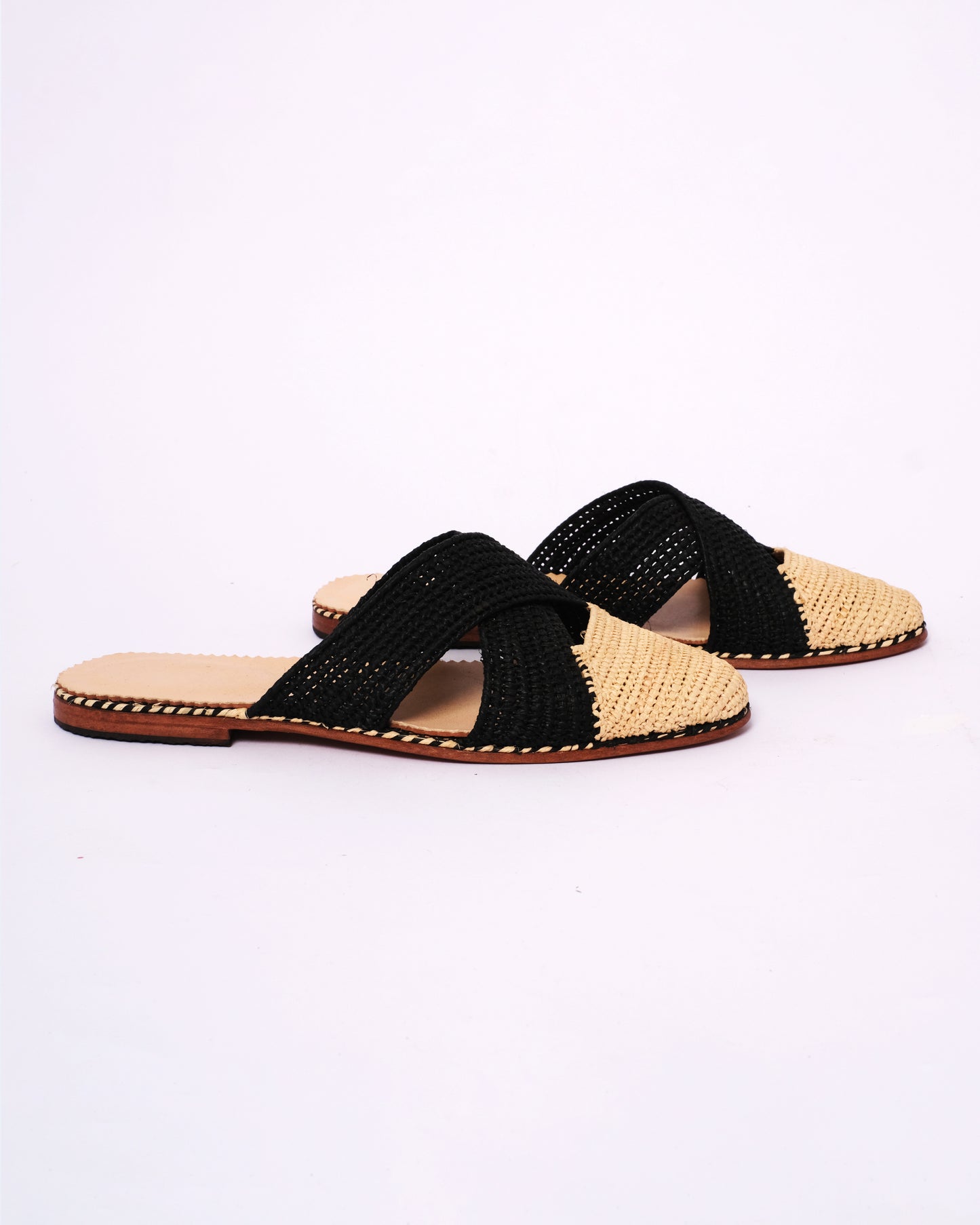 Two-Tone Raffia Slide Mules – Black & Natural Handmade Moroccan Flats