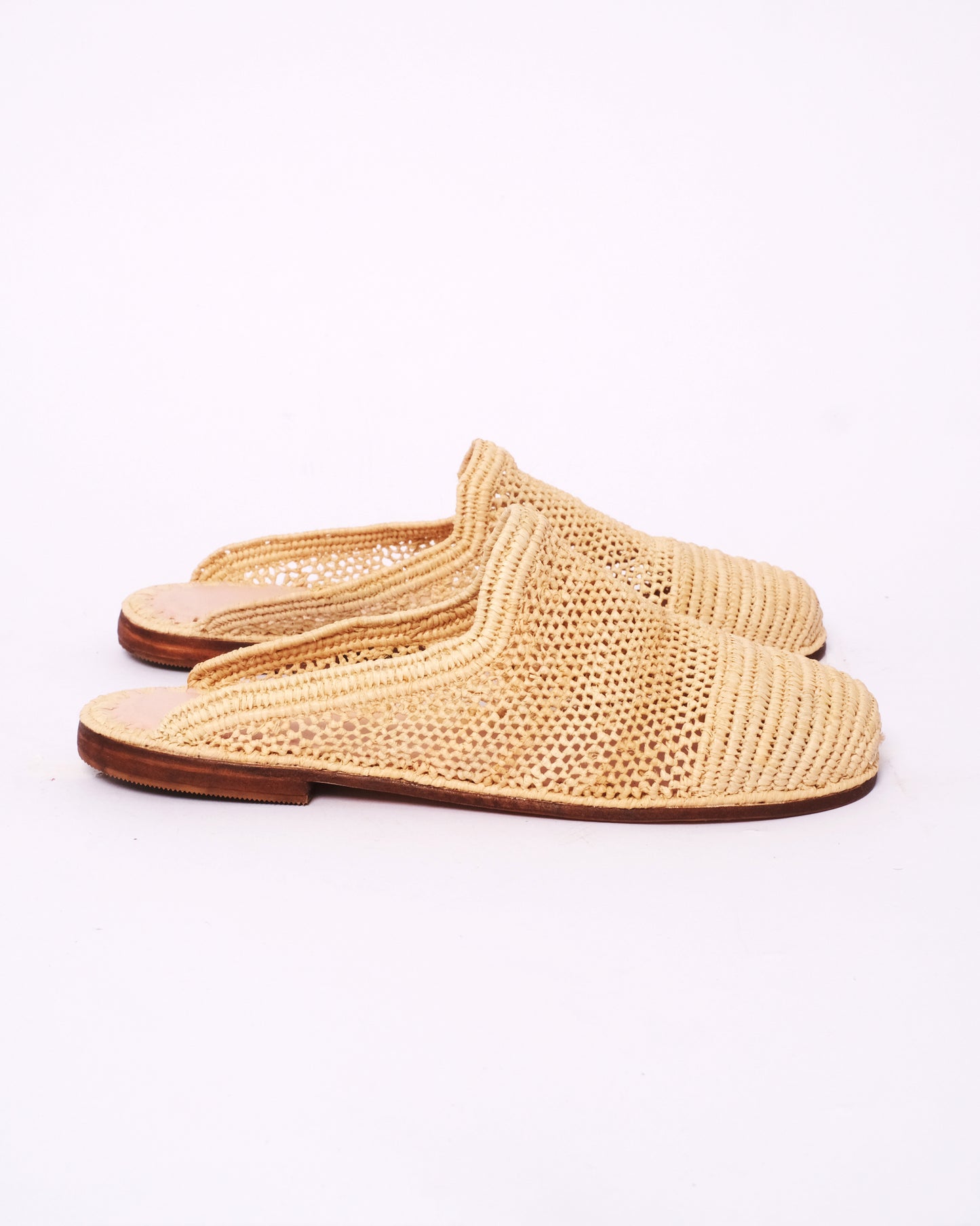 Breathable Raffia Mesh Mules – Handmade Moroccan Slip-On Flats