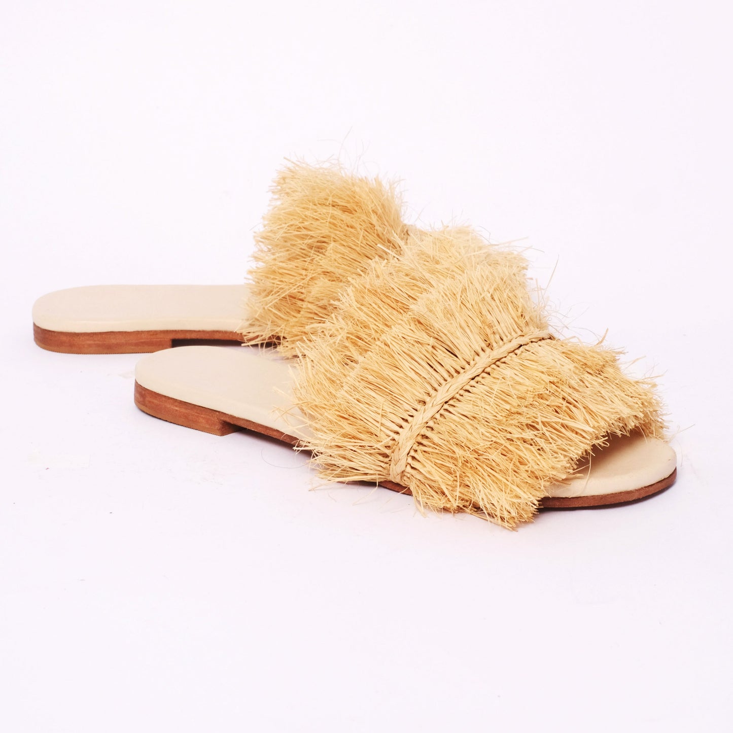 Natural beige raffia fringe sandals handmade in Morocco with flat sole