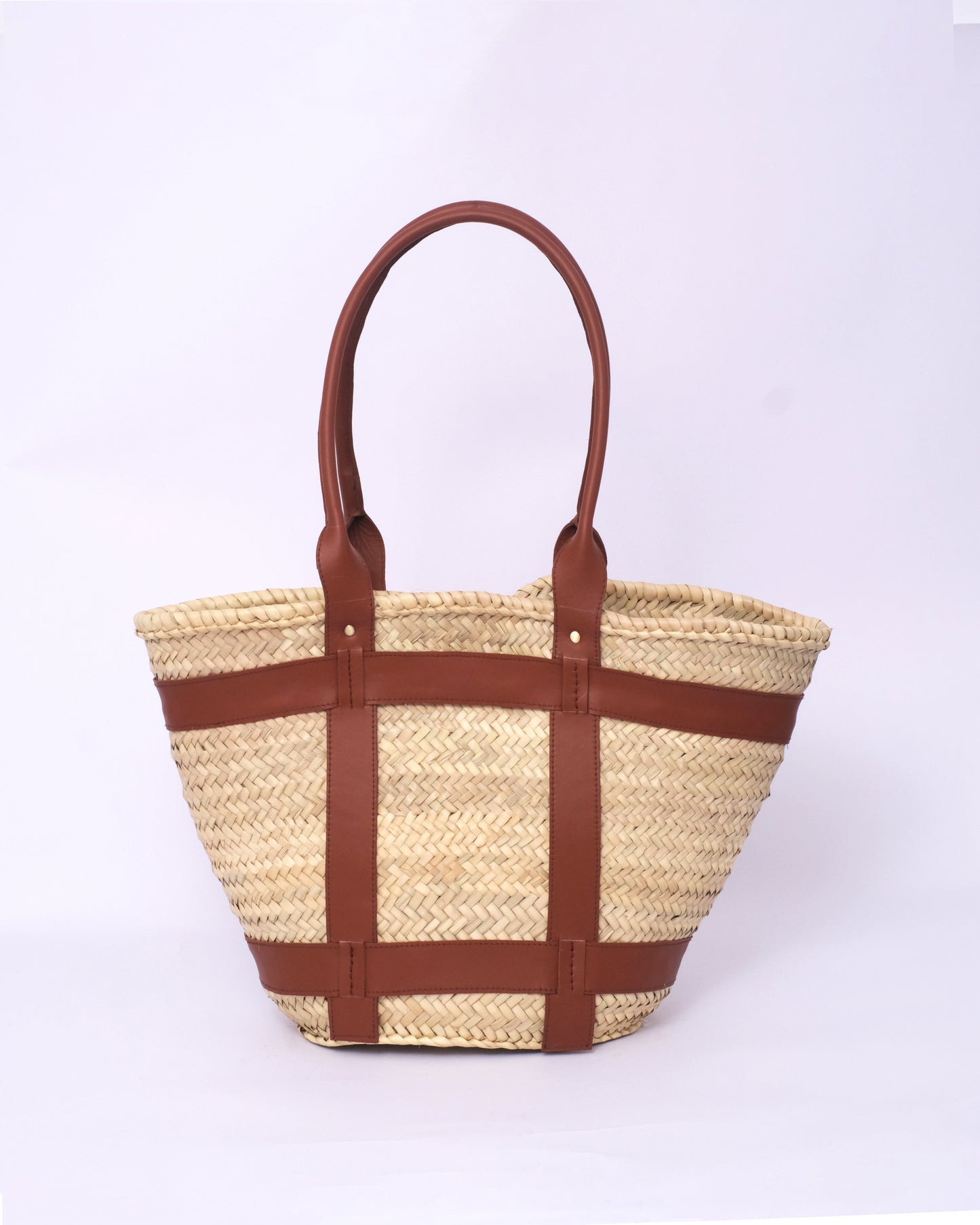 Fashionably Conscious: Elevate Your Style with the Palm Straw Bag and Vegan Leather Handles