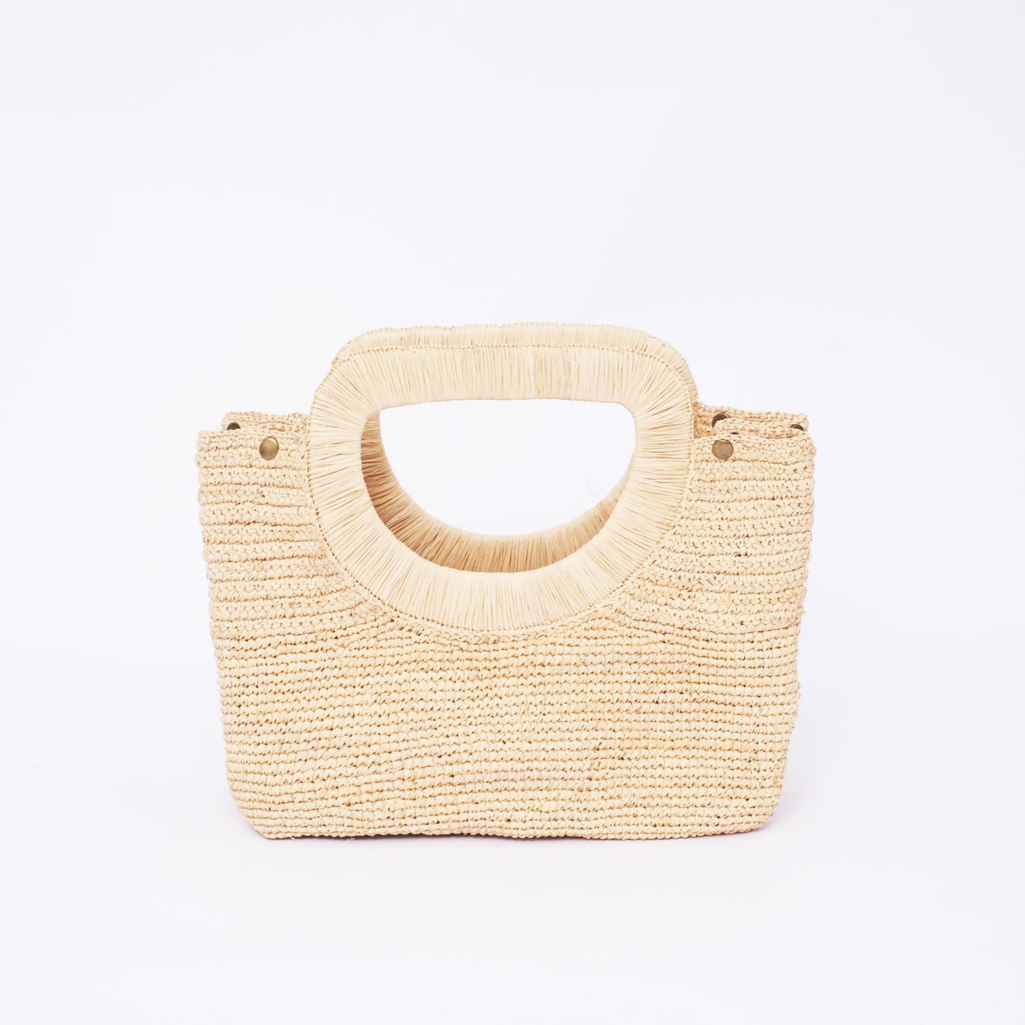 Natural raffia handbag with round woven handles and structured body