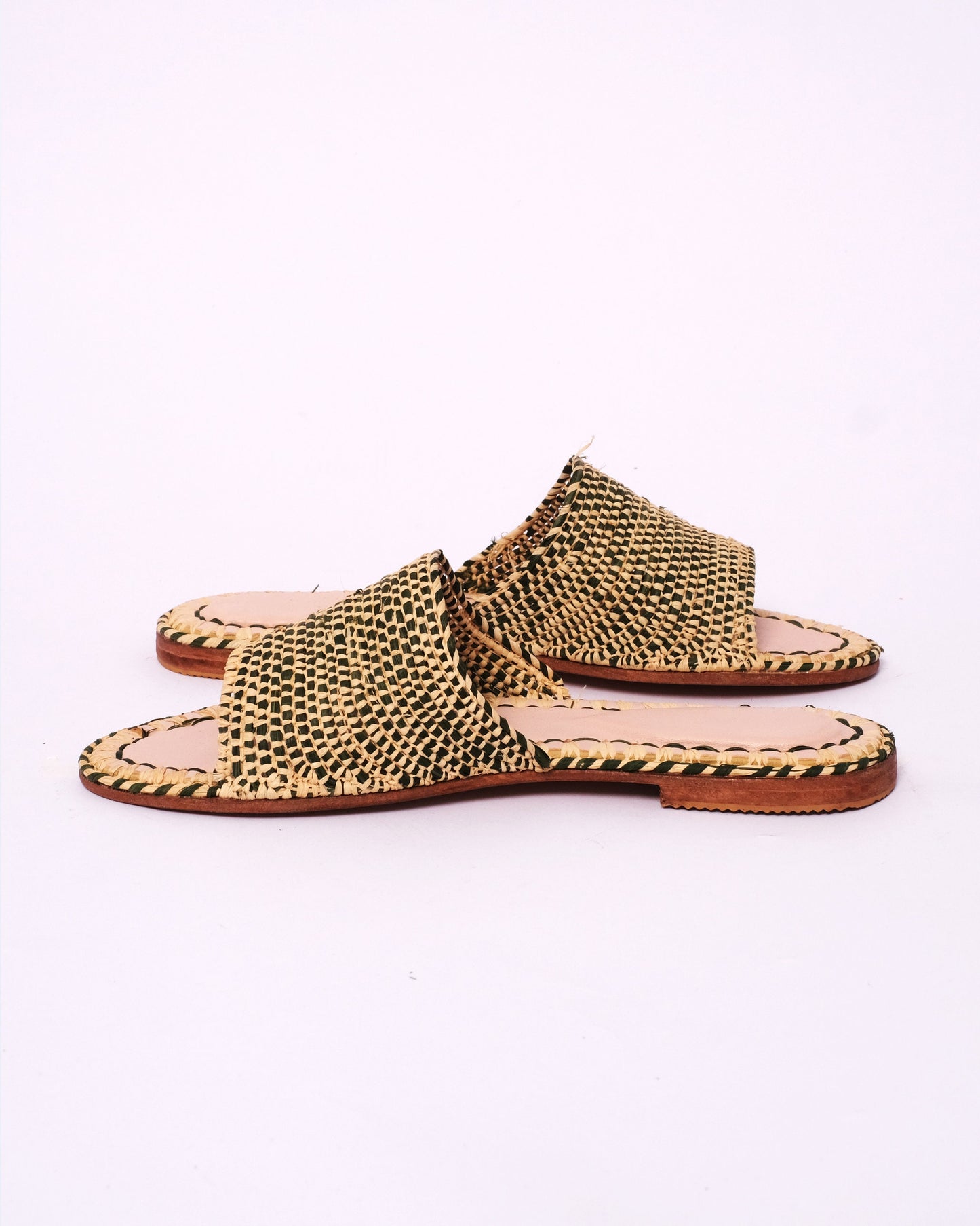 Black & Natural Woven Raffia Slides – Handmade Moroccan Flat Sandals