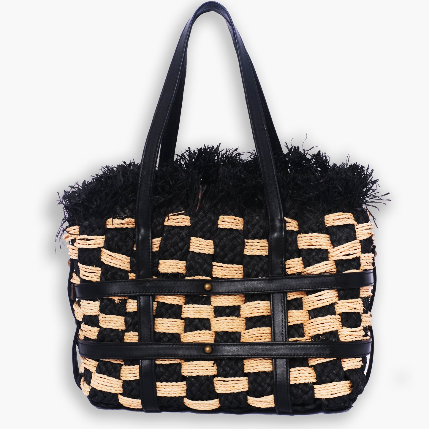 Eco-Chic Tote: Handwoven Raffia and Vegan Leather Handles