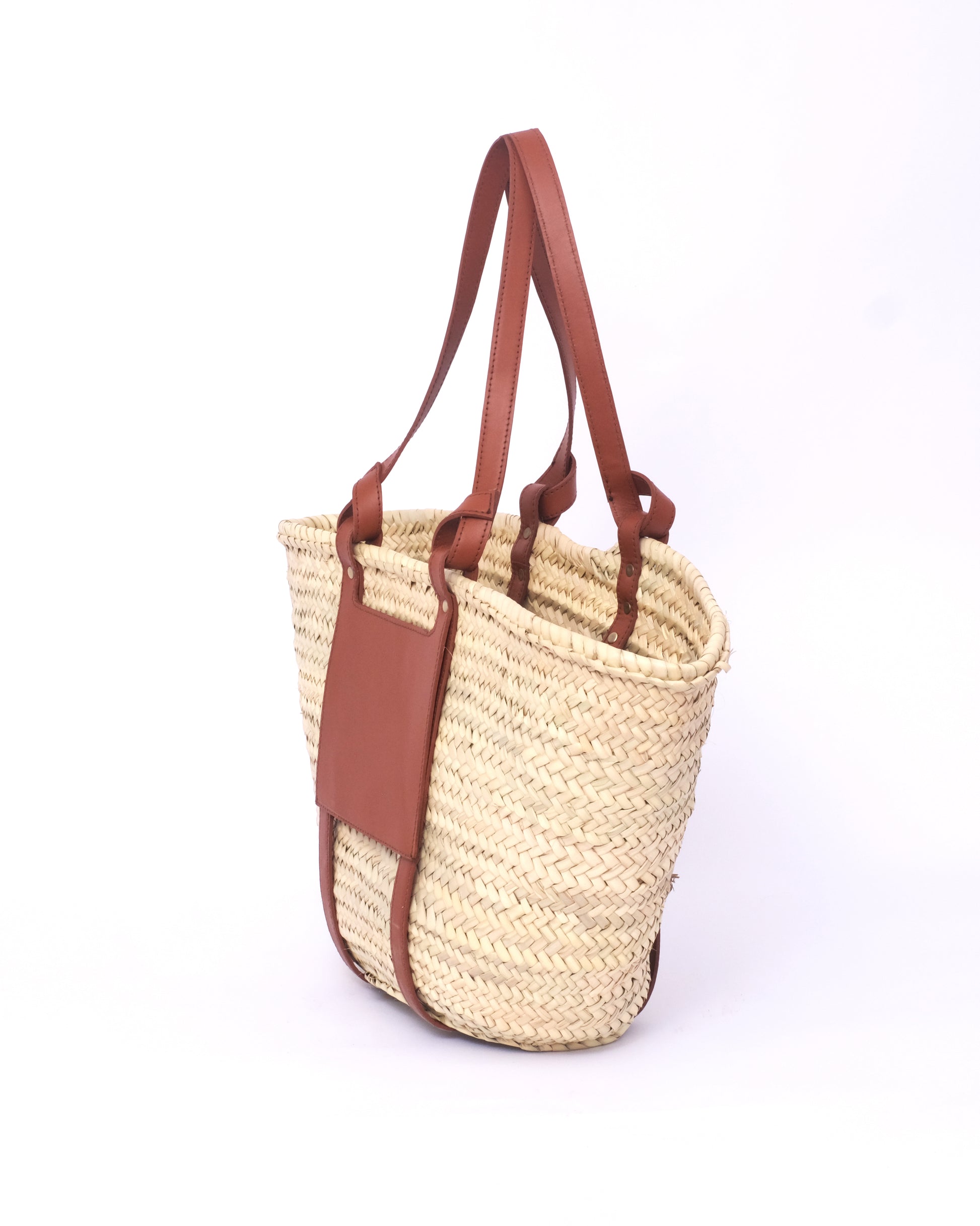 Natural Palm Straw Bag: A Versatile & Sustainable Accessory