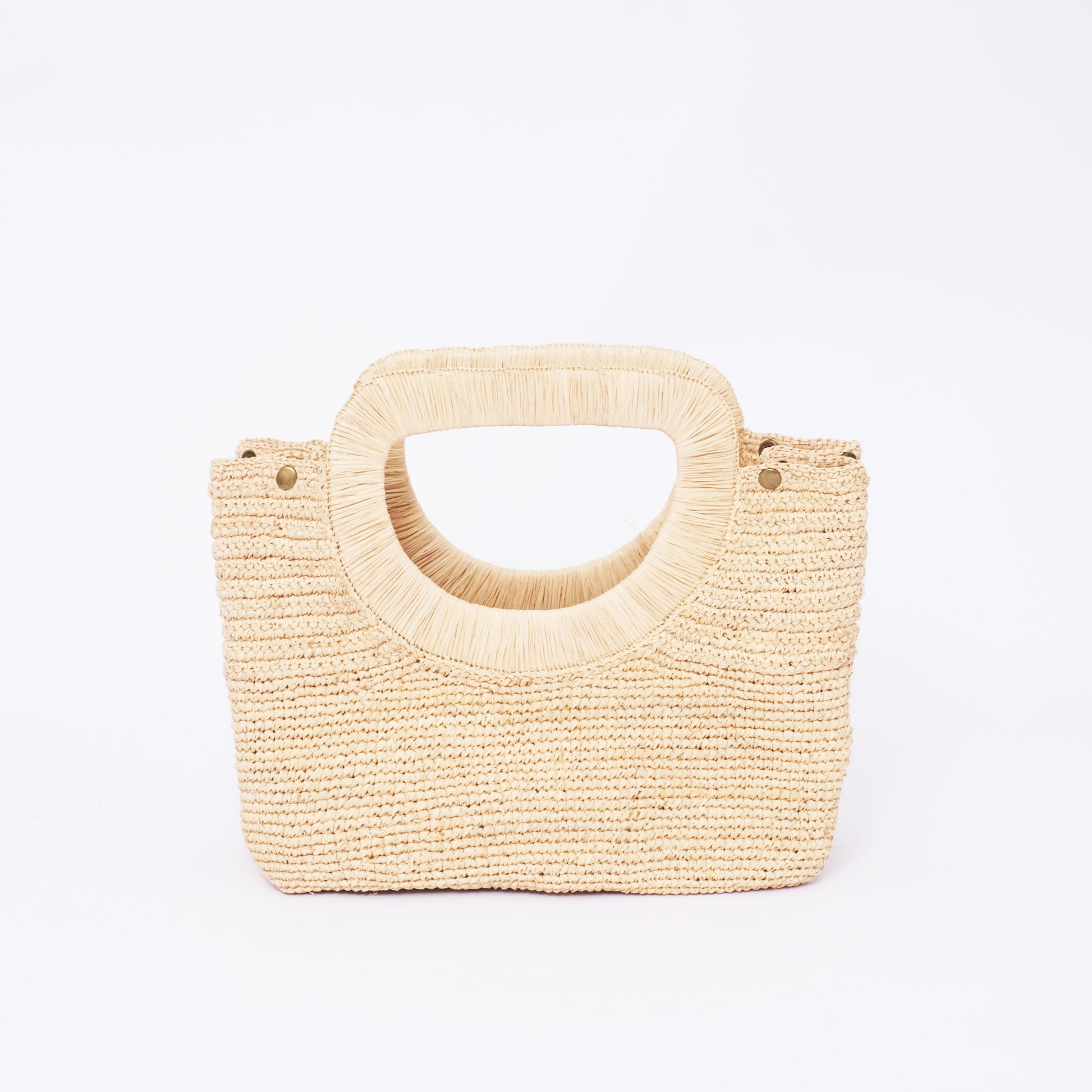 Natural raffia handbag with round woven handles and structured body