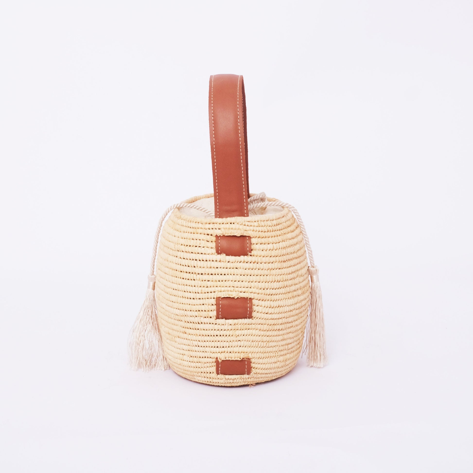 The Ethical Fashionista's Dream: Moroccan Raffia Bag with Vegan Leather Handles