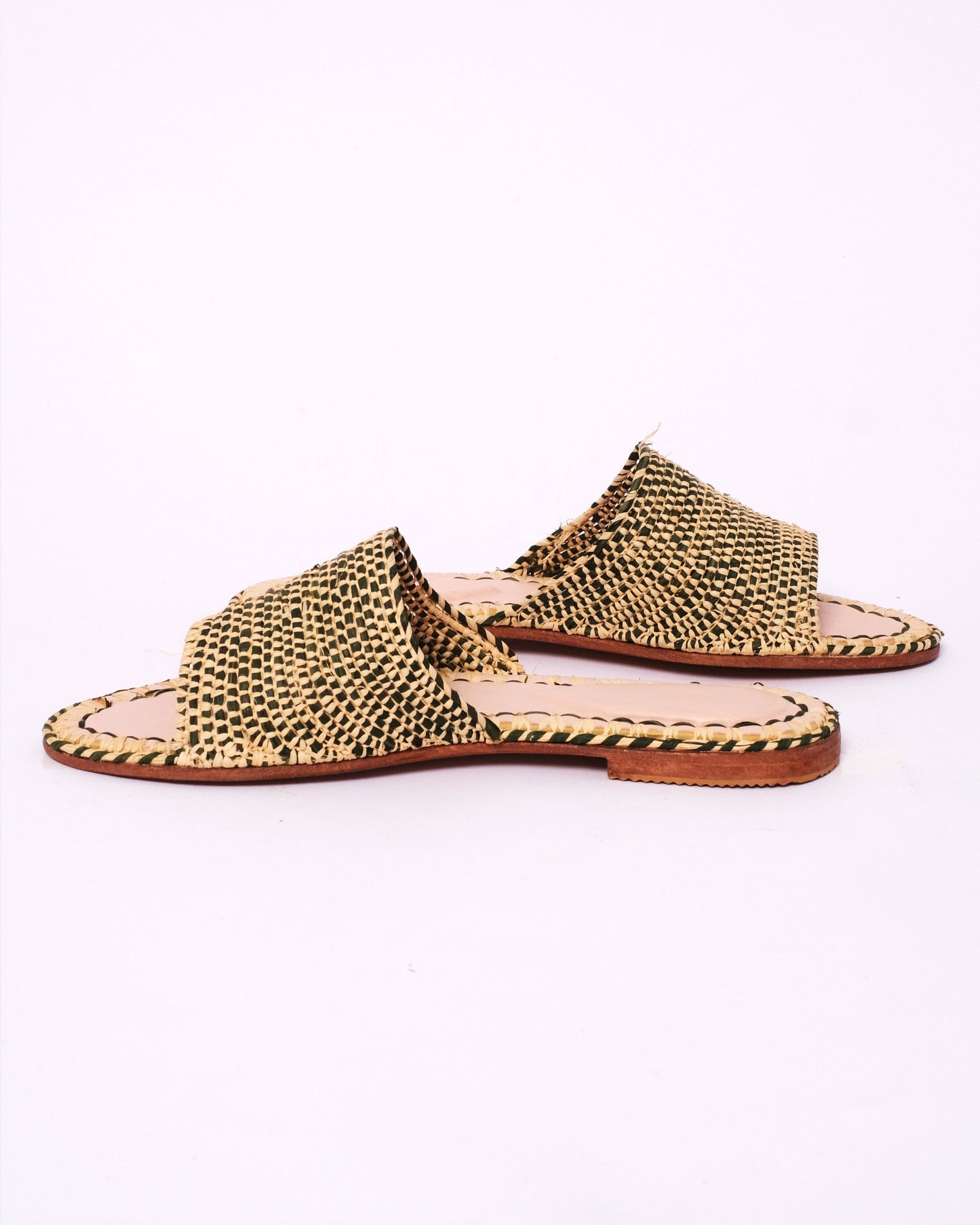 Black & Natural Woven Raffia Slides – Handmade Moroccan Flat Sandals