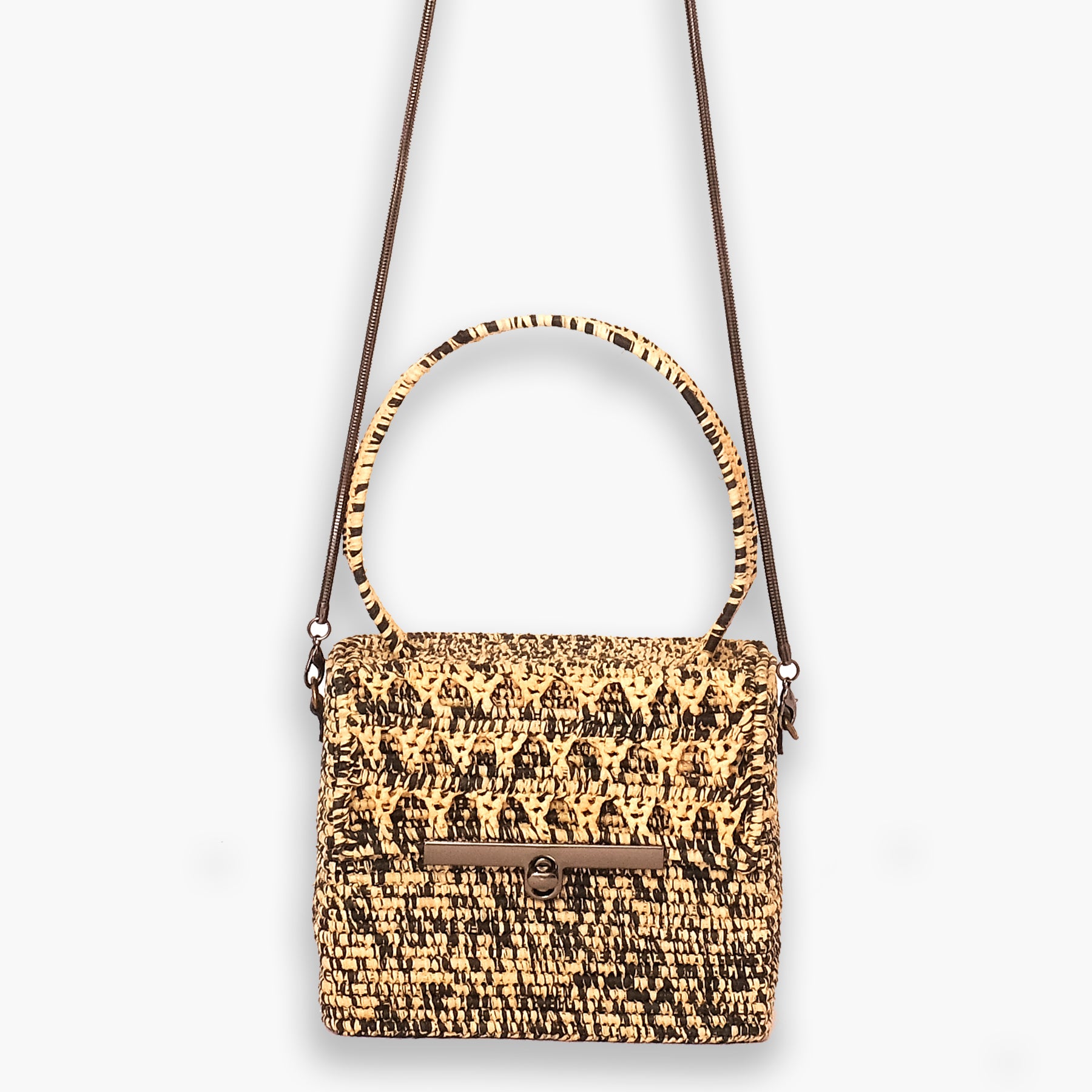 a Statement for the Planet: Flaunt the Palm Straw Bag with Gorgeous Vegan Leather Straps